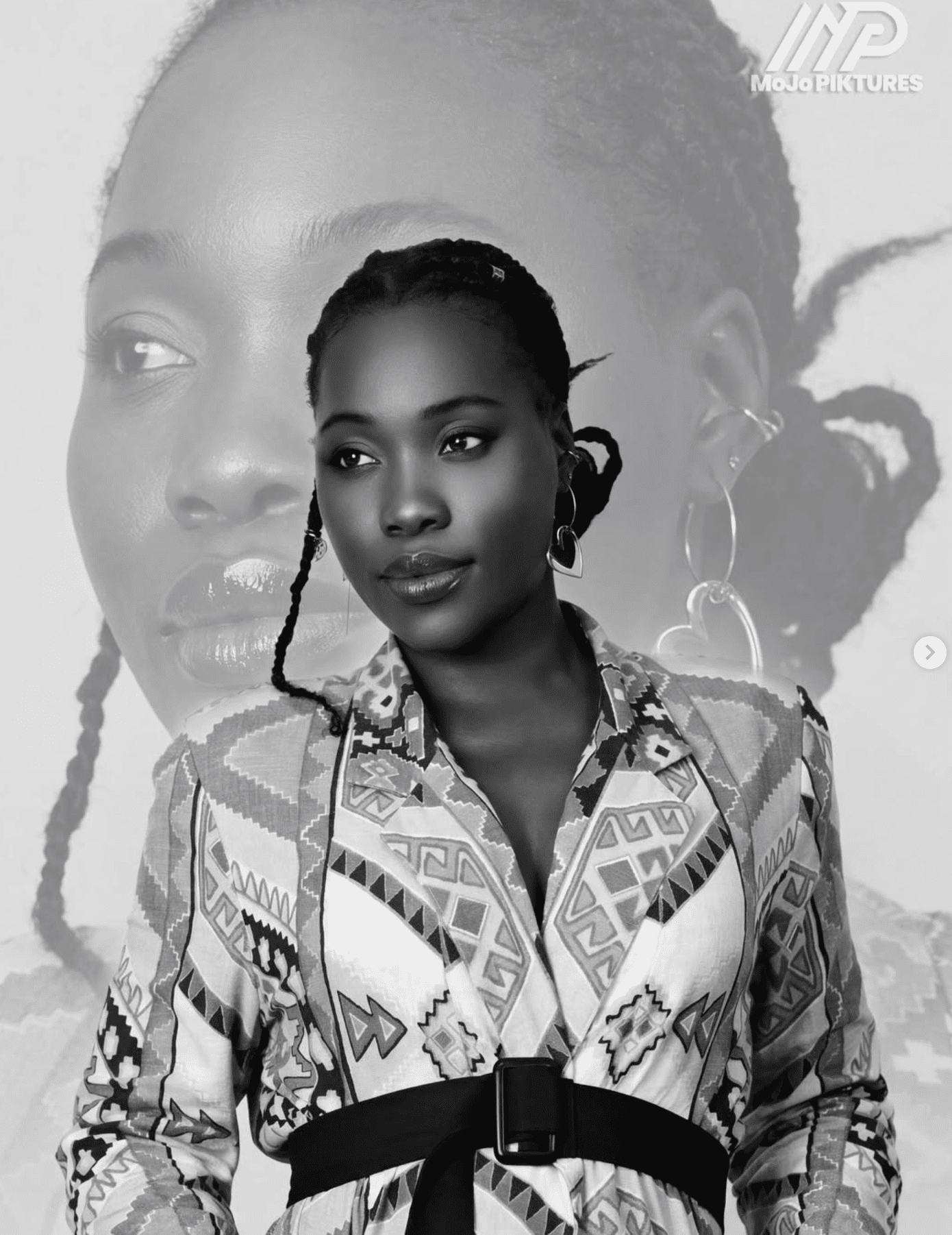 Portrait noir et blanc en double exposition